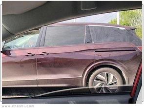 国产大型mpv街拍视频,空间巨兽的优雅蜕变